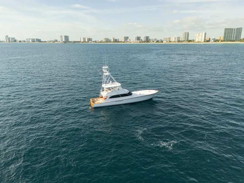 Slide: The Image of Merritt Yachts 72 Sportfish Convertible 2007 - 5