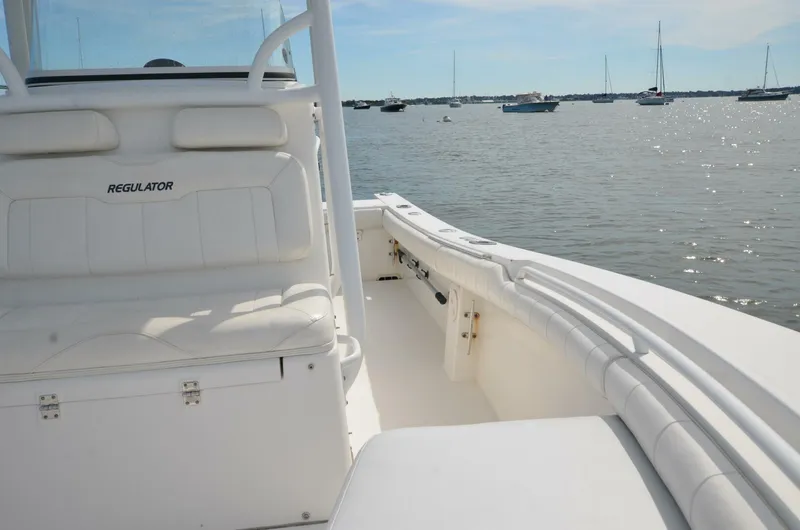 Slide: The Image of Regulator Marine 24FS 2013 - 22