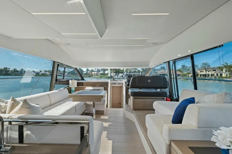 Slide: The Image of Prestige 520 Flybridge 2022 - 2