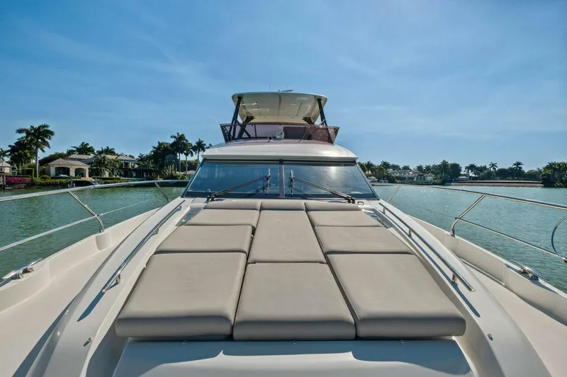 Slide: The Image of Prestige 520 Flybridge 2022 - 58