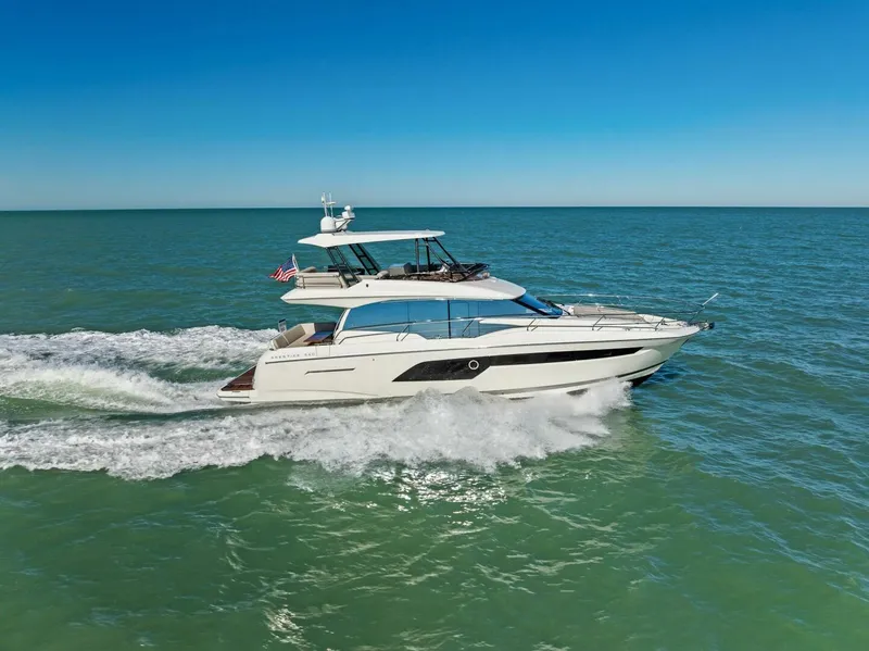 Slide: The Image of Prestige 520 Flybridge 2022 - 91