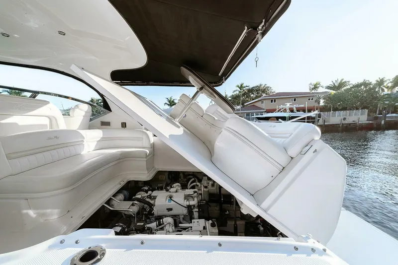 Slide: The Image of Sea Ray 44 Sundancer 2008 - 27