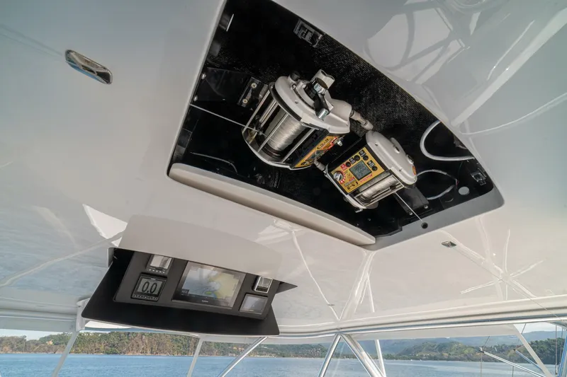 Slide: The Image of Viking 58 Convertible 2025 - 38