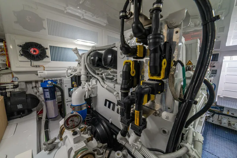 Slide: The Image of Viking 58 Convertible 2025 - 50