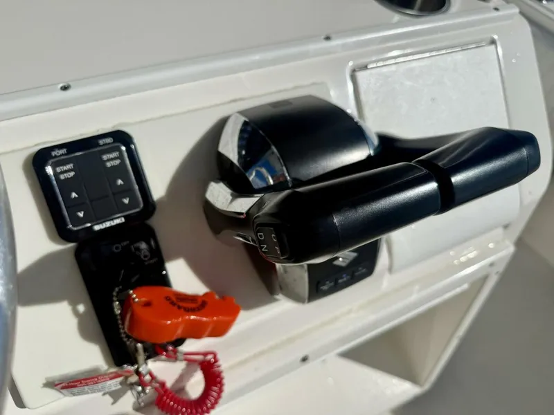 Slide: The Image of Regulator Marine 29 FS 2006 - 17