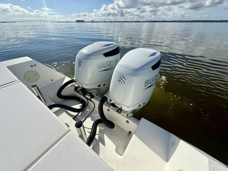 Slide: The Image of Regulator Marine 29 FS 2006 - 40