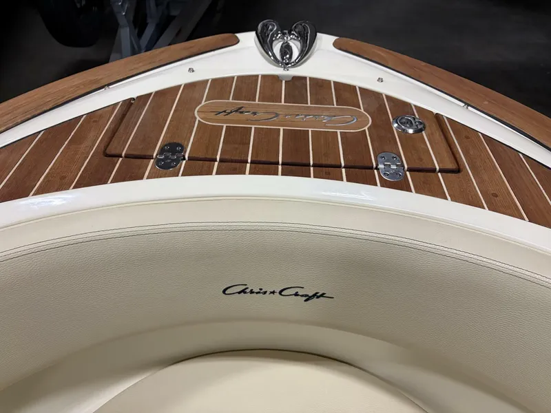 Slide: The Image of Chris-Craft 2020 - 16