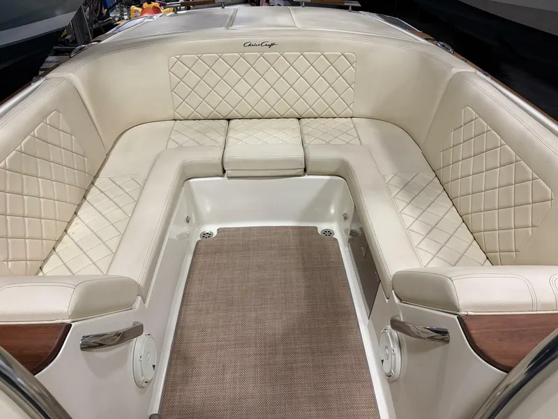 Slide: The Image of Chris-Craft 2020 - 27