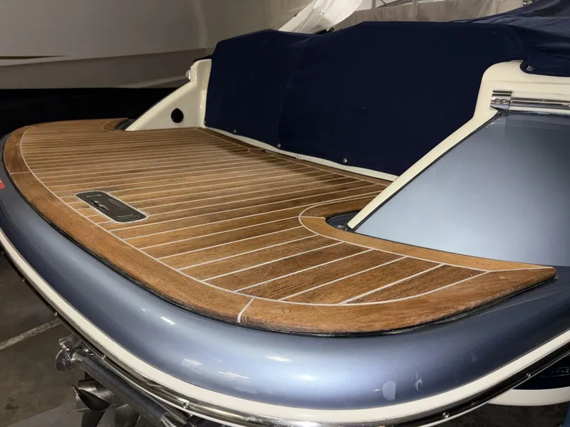 Slide: The Image of Chris-Craft 2020 - 6