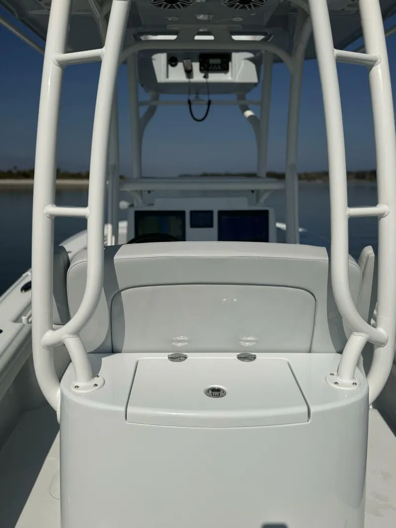 Slide: The Image of Yellowfin 26 Hybrid 2025 - 21