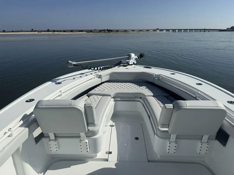 Slide: The Image of Yellowfin 26 Hybrid 2025 - 6