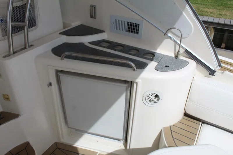 Slide: The Image of Cruisers 420 Express 2007 - 16
