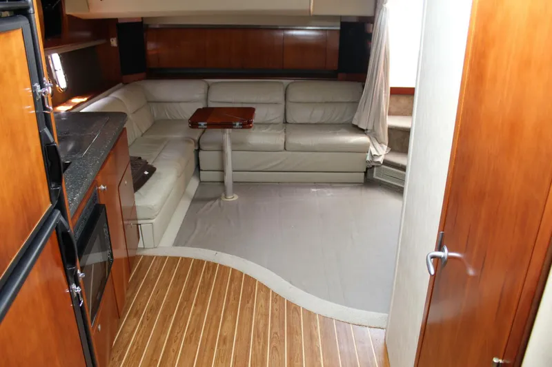 Slide: The Image of Cruisers 420 Express 2007 - 19