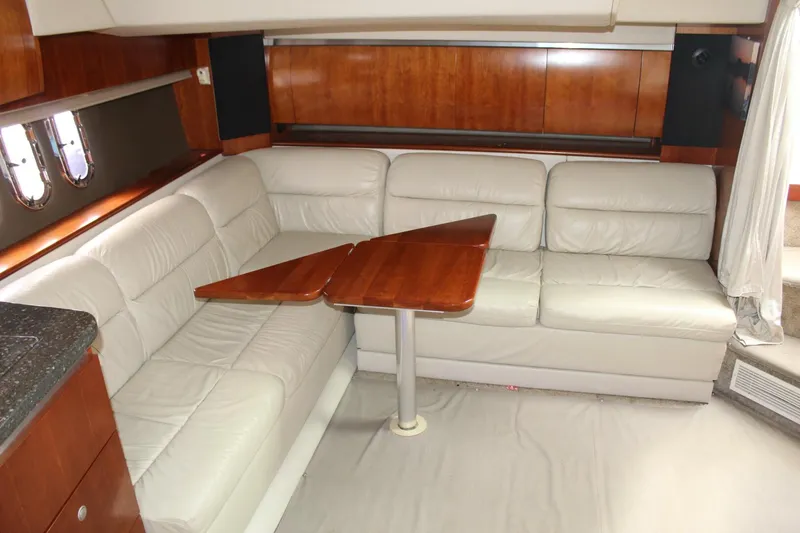 Slide: The Image of Cruisers 420 Express 2007 - 20