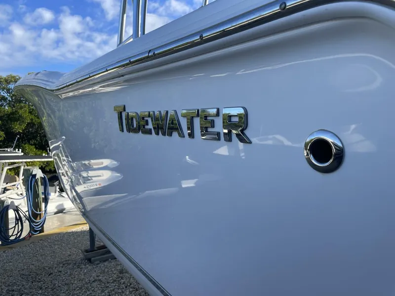 Slide: The Image of Tidewater 220LXF 2017 - 10