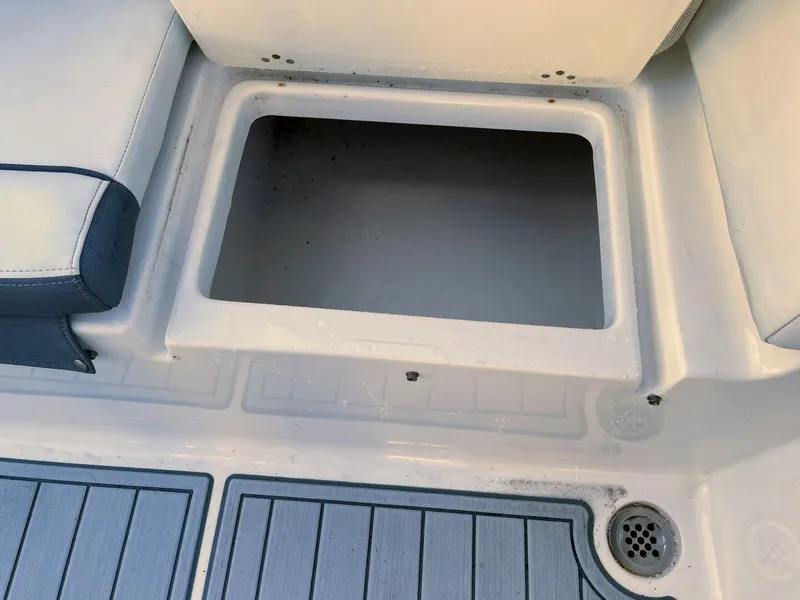 Slide: The Image of Tidewater 220LXF 2017 - 35