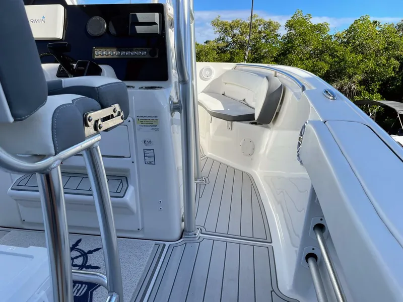 Slide: The Image of Tidewater 220LXF 2017 - 39