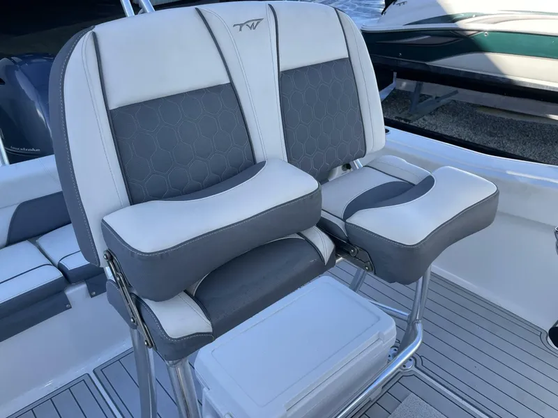 Slide: The Image of Tidewater 220LXF 2017 - 47