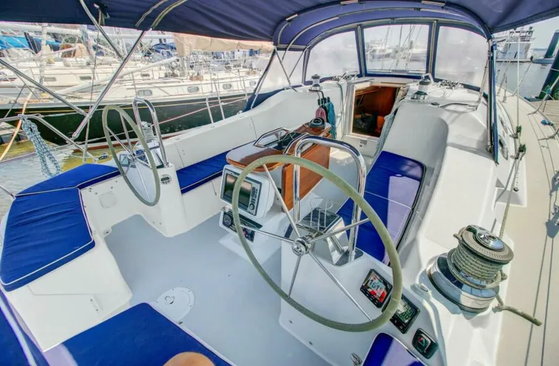 Slide: The Image of Catalina 445 2011 - 18