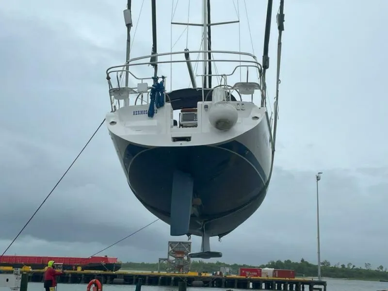 Slide: The Image of Catalina 445 2011 - 54