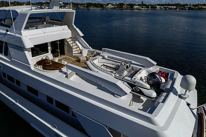 Slide: The Image of Delta 122 Tri-Deck Motor Yacht 1997 - 10