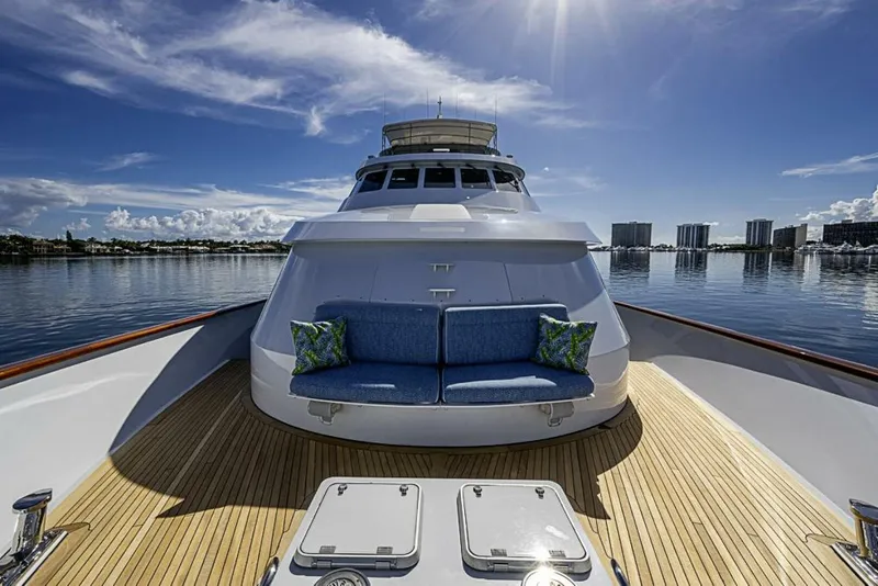 Slide: The Image of Delta 122 Tri-Deck Motor Yacht 1997 - 4