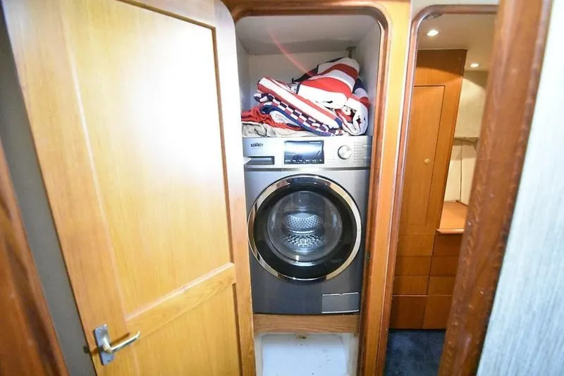 Slide: The Image of Ocean 48 Convertible 2000 - 20