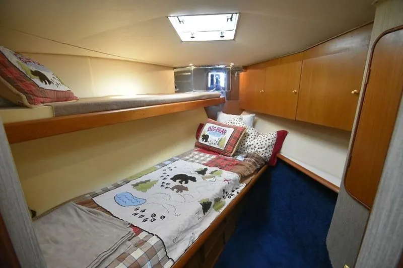 Slide: The Image of Ocean 48 Convertible 2000 - 21