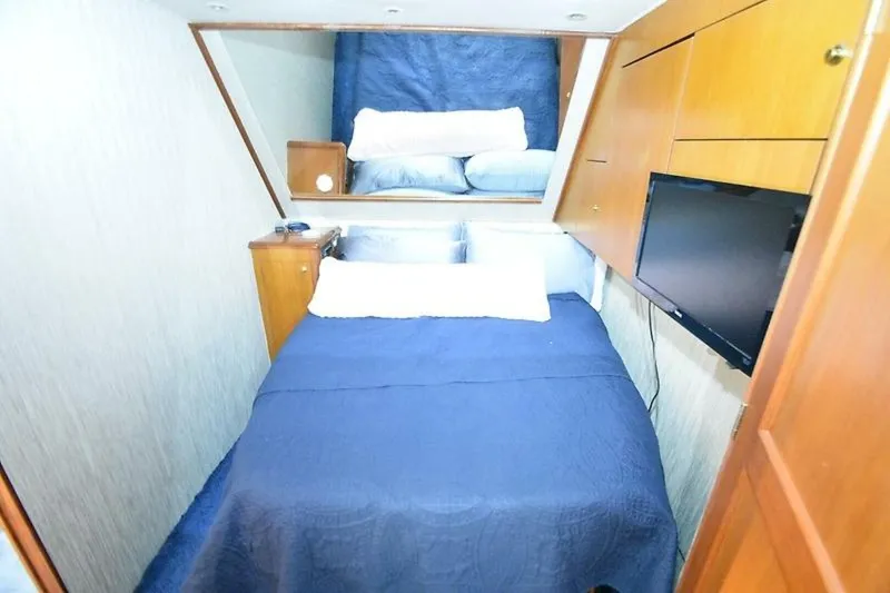 Slide: The Image of Ocean 48 Convertible 2000 - 22