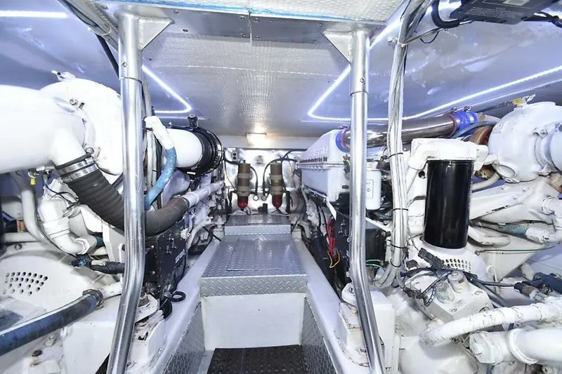 Slide: The Image of Ocean 48 Convertible 2000 - 3