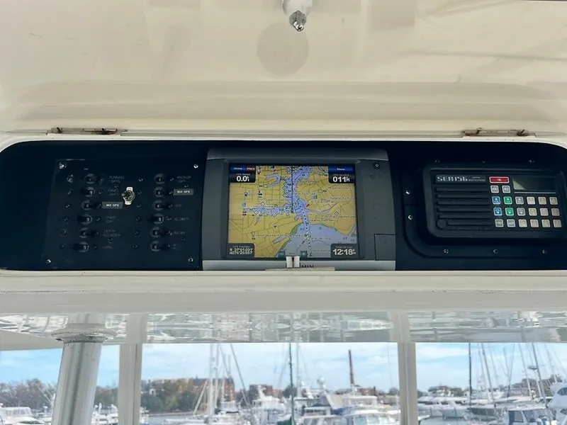 Slide: The Image of Ocean 48 Convertible 2000 - 4