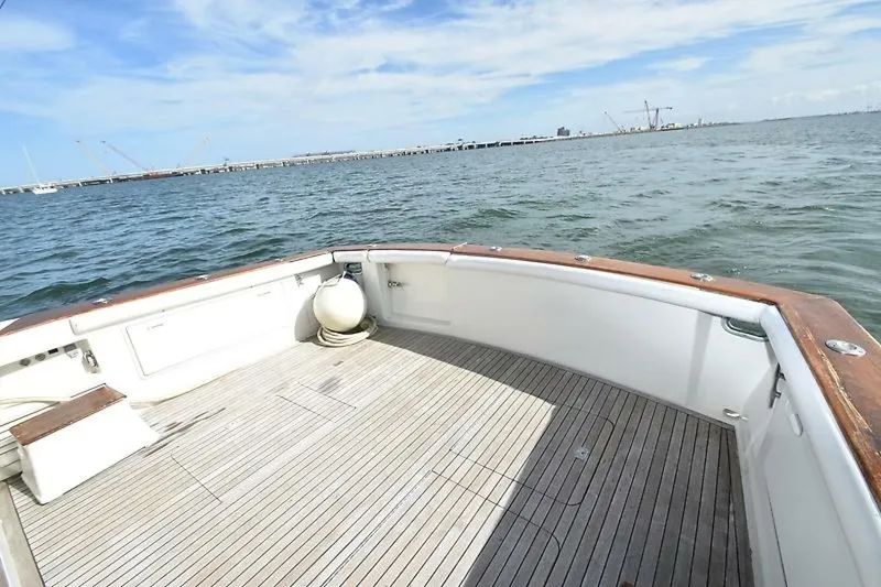 Slide: The Image of Ocean 48 Convertible 2000 - 40