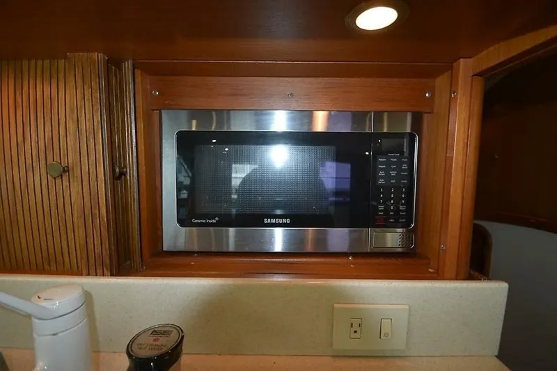Slide: The Image of Ocean Yachts 48 Convertible 1997 - 22