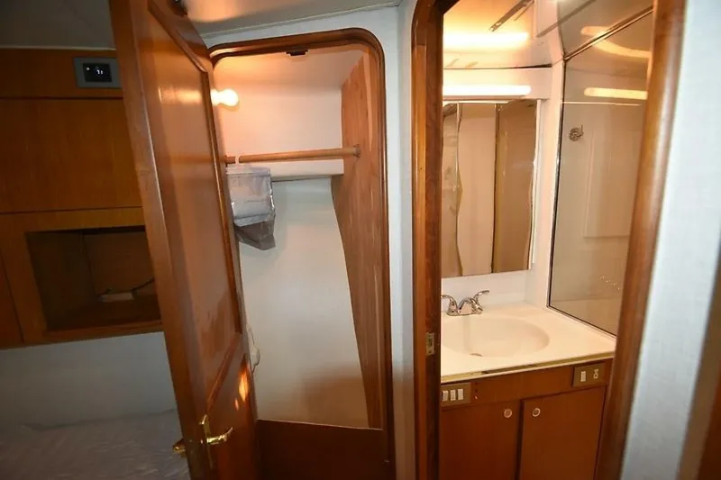 Slide: The Image of Ocean Yachts 48 Convertible 1997 - 33