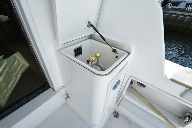 Slide: The Image of Ocean Yachts 48 Convertible 1997 - 42