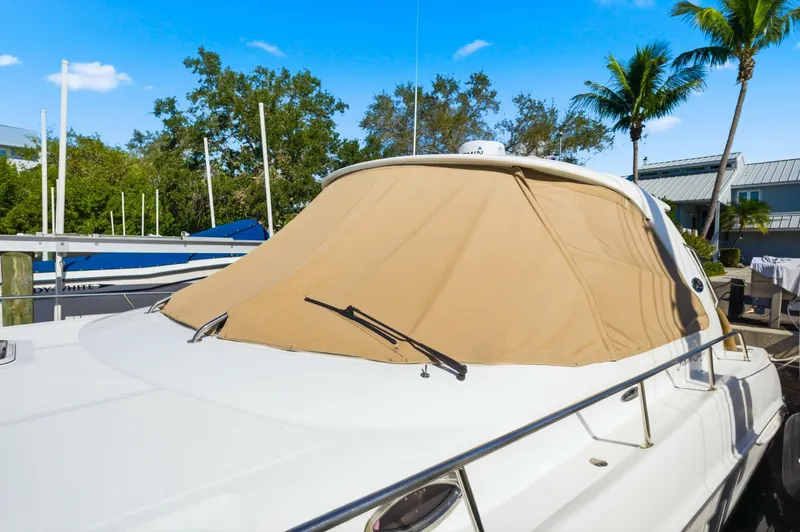 Slide: The Image of Sea Ray 460 Sundancer 2002 - 40