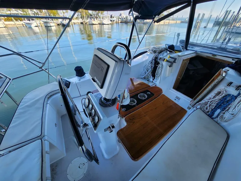 Slide: The Image of Catalina 355 2012 - 12