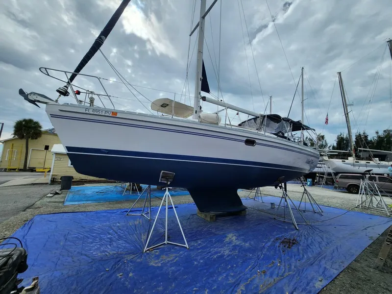 Slide: The Image of Catalina 355 2012 - 72