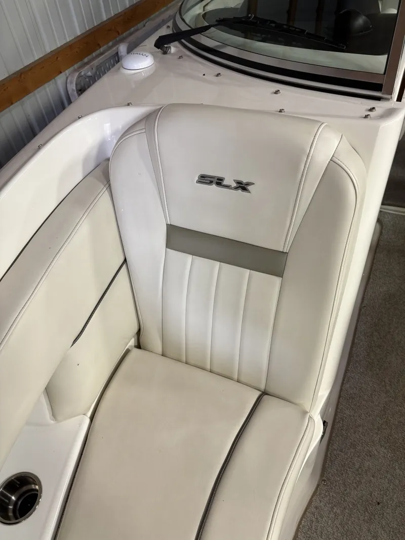 Slide: The Image of Sea Ray 270 SLX 2007 - 12