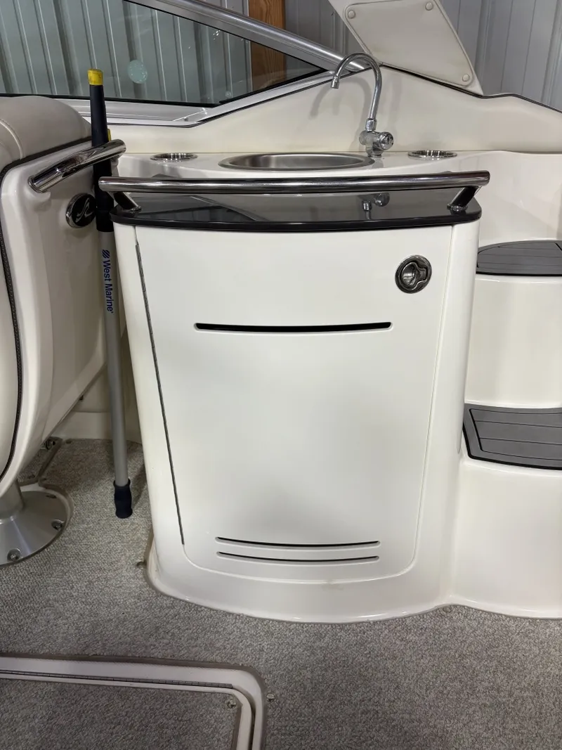Slide: The Image of Sea Ray 270 SLX 2007 - 14