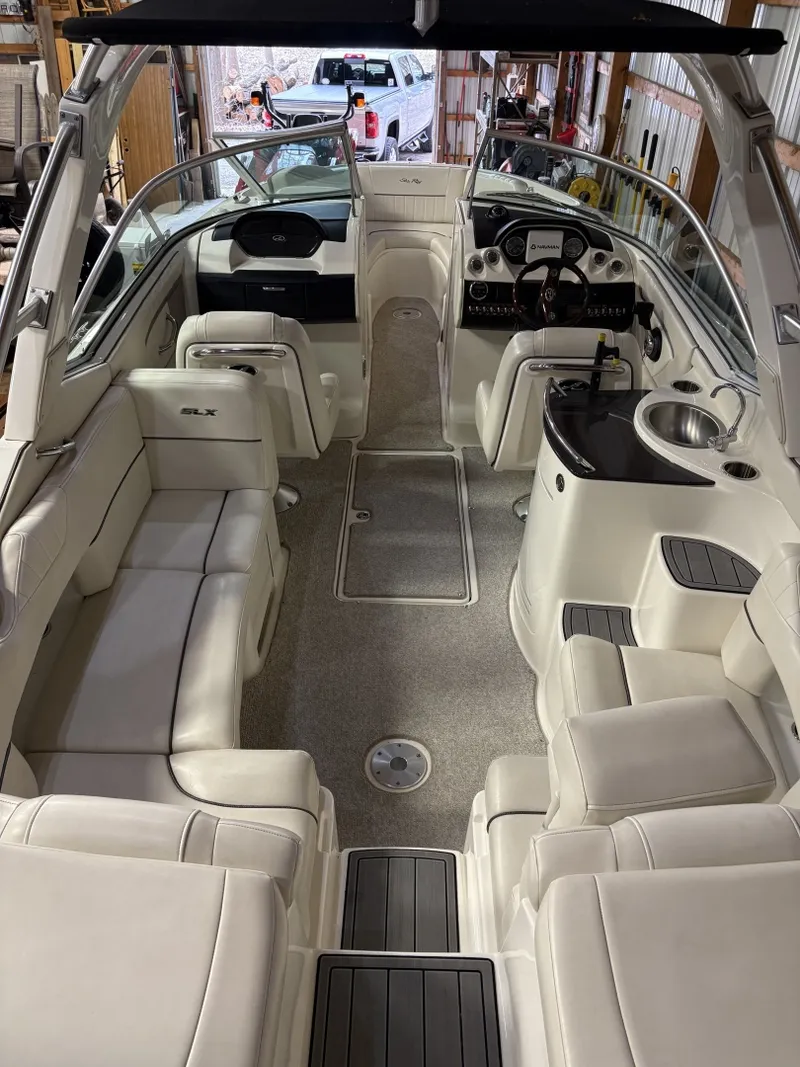 Slide: The Image of Sea Ray 270 SLX 2007 - 21