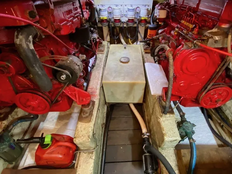 Slide: The Image of Marine Trader 40 Double Cabin 1977 - 13