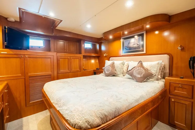 Slide: The Image of Offshore Pilothouse 2005 - 10