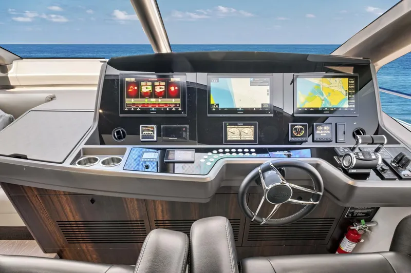 Slide: The Image of Sunseeker 76 Yacht 2024 - 112