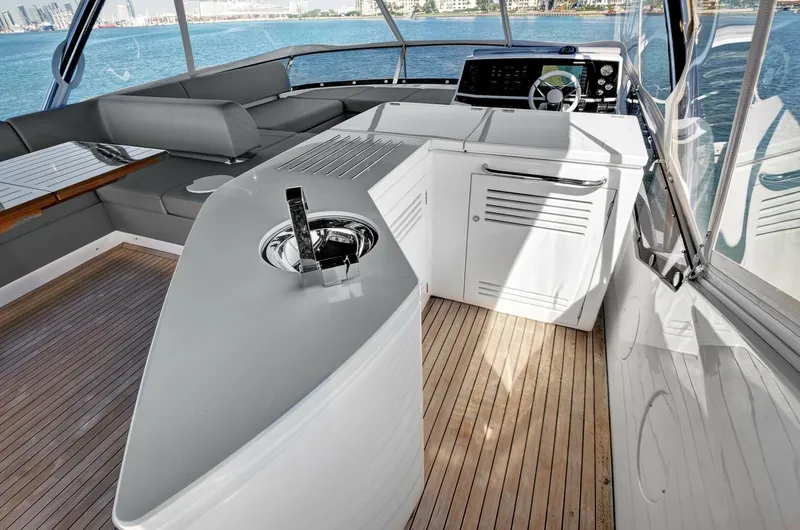 Slide: The Image of Sunseeker 76 Yacht 2024 - 15