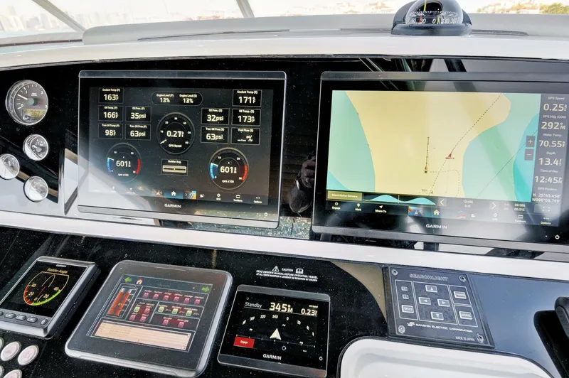 Slide: The Image of Sunseeker 76 Yacht 2024 - 28