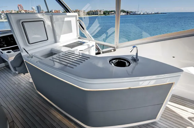 Slide: The Image of Sunseeker 76 Yacht 2024 - 34