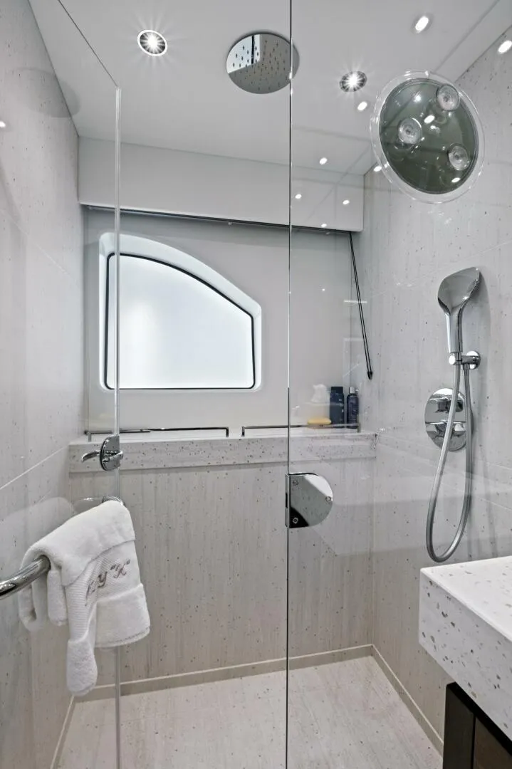 Slide: The Image of Sunseeker 76 Yacht 2024 - 63