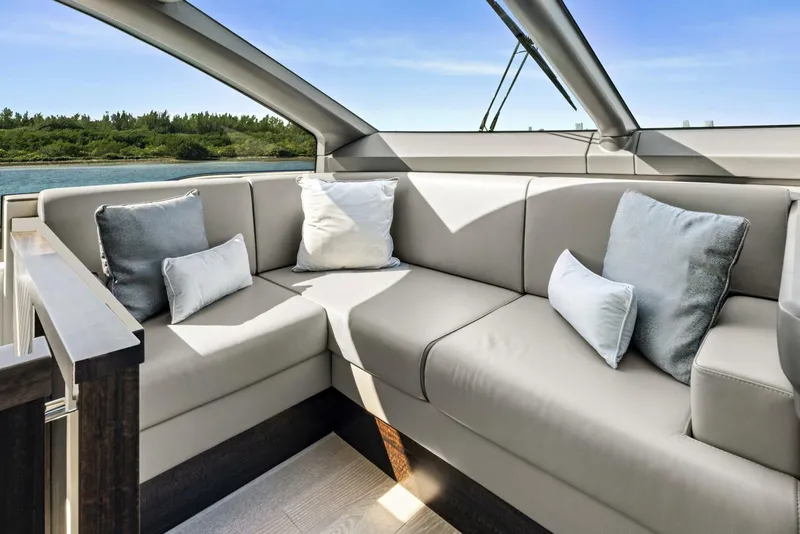 Slide: The Image of Sunseeker 76 Yacht 2024 - 77