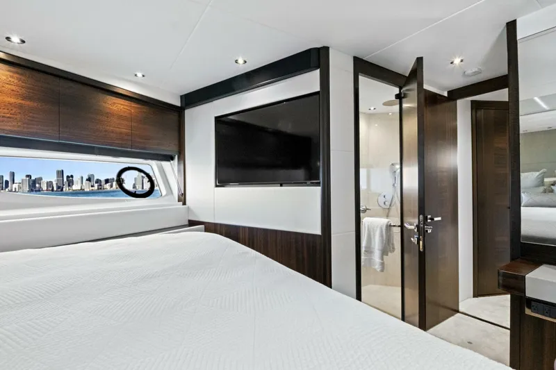 Slide: The Image of Sunseeker 76 Yacht 2024 - 84